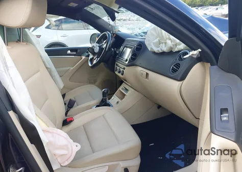 2016 Volkswagen Tiguan R-Line из США, поврежденный, VIN WVGBV7AX2GW616865